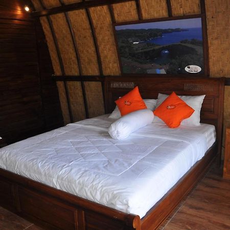 Holy Hills Bungalow Nusa Penida Batumadeg Exterior foto