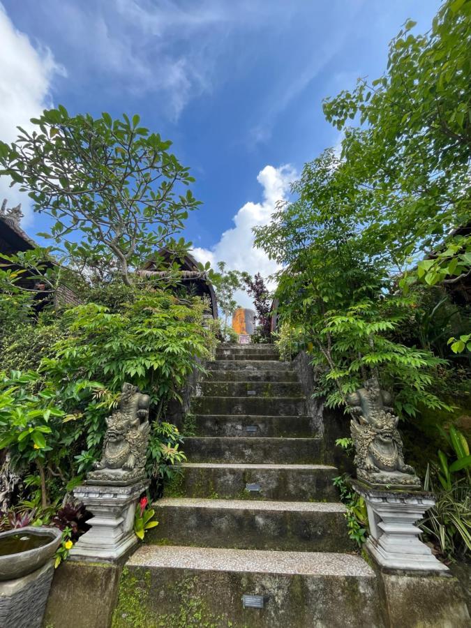 Holy Hills Bungalow Nusa Penida Batumadeg Exterior foto
