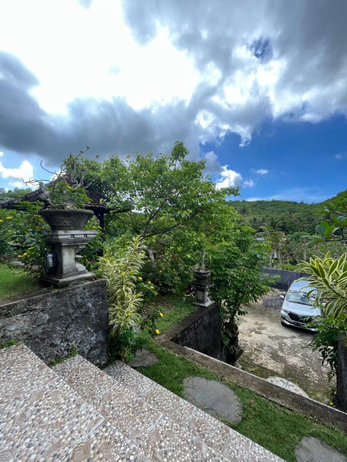 Holy Hills Bungalow Nusa Penida Batumadeg Exterior foto